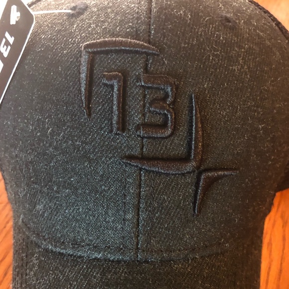 13 FISHING Men's Curved Brim Snapback - Picture 2 of 6